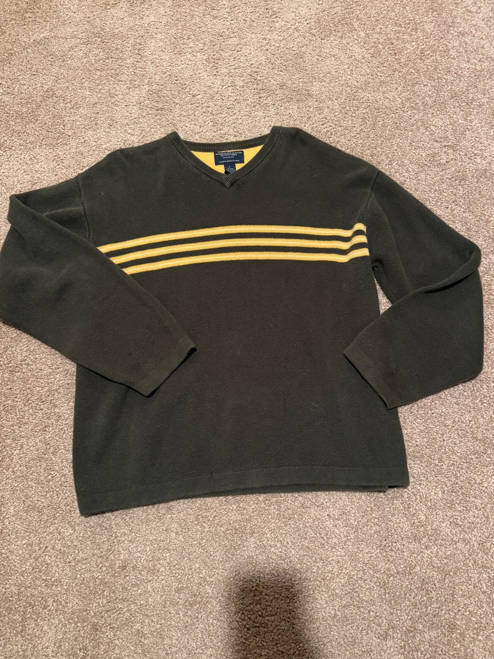 Classic V-Neck  - American Eagle - Green with yellow stripes